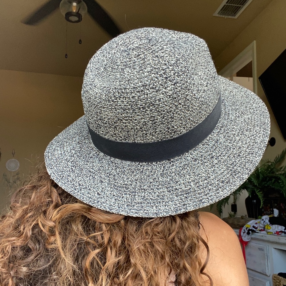 Sun hat